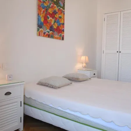 Sleeps 4 Wifi T454472